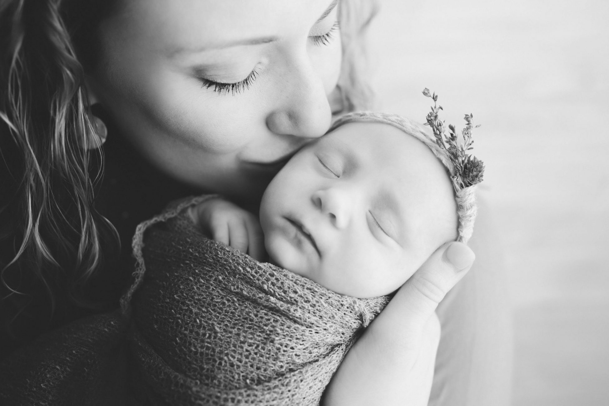 Thousand Oaks Newborn Photographer